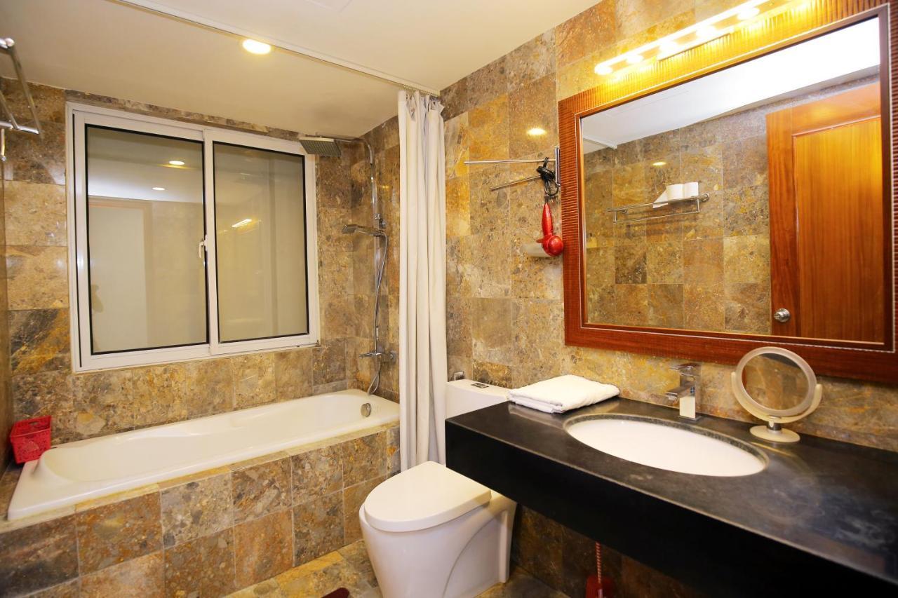 Investland In Truc Bach & Serviced Apartment Hanoi Exterior photo